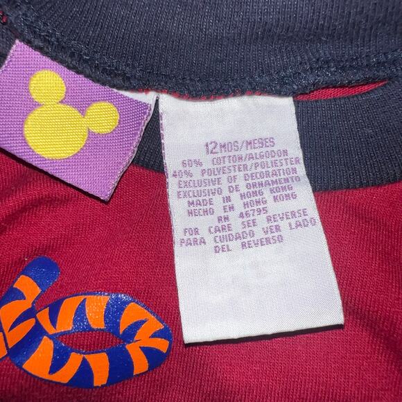 Vintage Disney's Tigger embroidered t-shirt "here comes my sneaky bounce" 12 mo - Picture 4 of 5